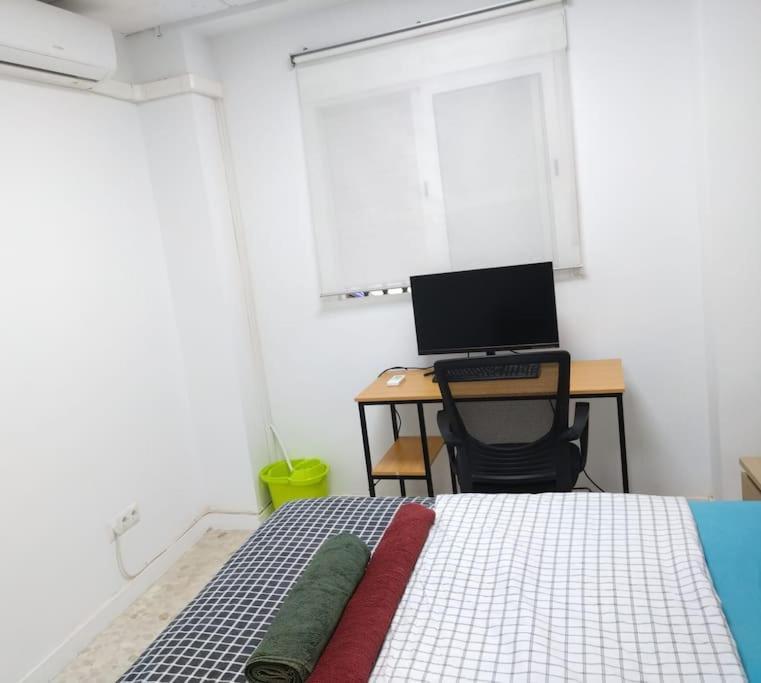 Appartment As A Service. Book It Now Малага Екстер'єр фото